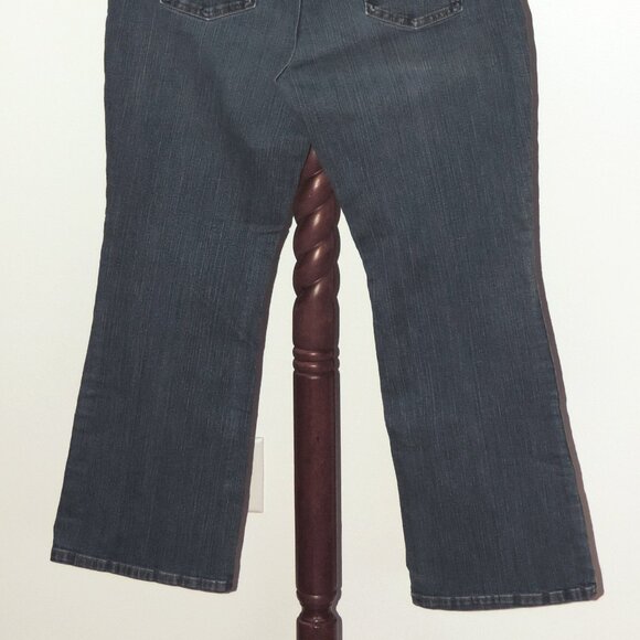 Levi's 515 Boot Cut denim jeans - Picture 8 of 8
